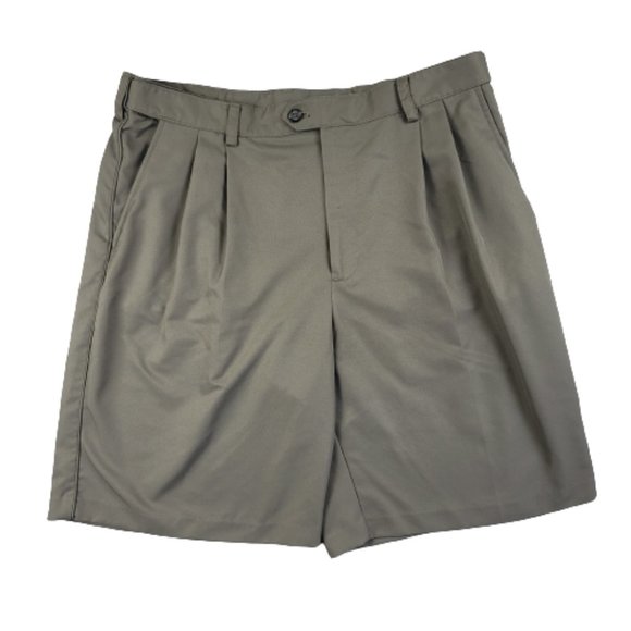 Izod Other - Izod Golf Pleated Dark Olive Green Shorts